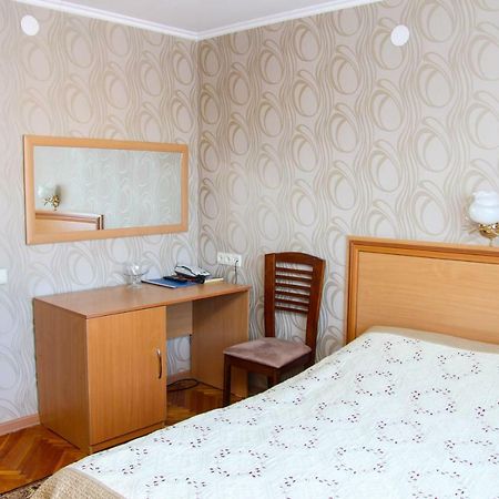 Ust-Kamenogorsk Hotel Zewnętrze zdjęcie