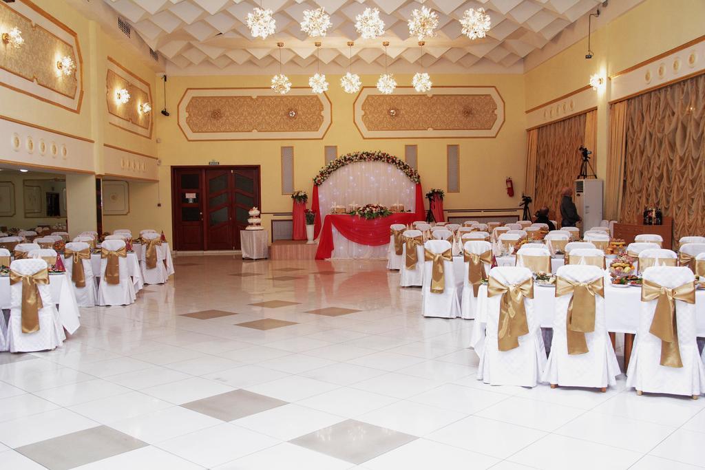 Ust-Kamenogorsk Hotel Zewnętrze zdjęcie