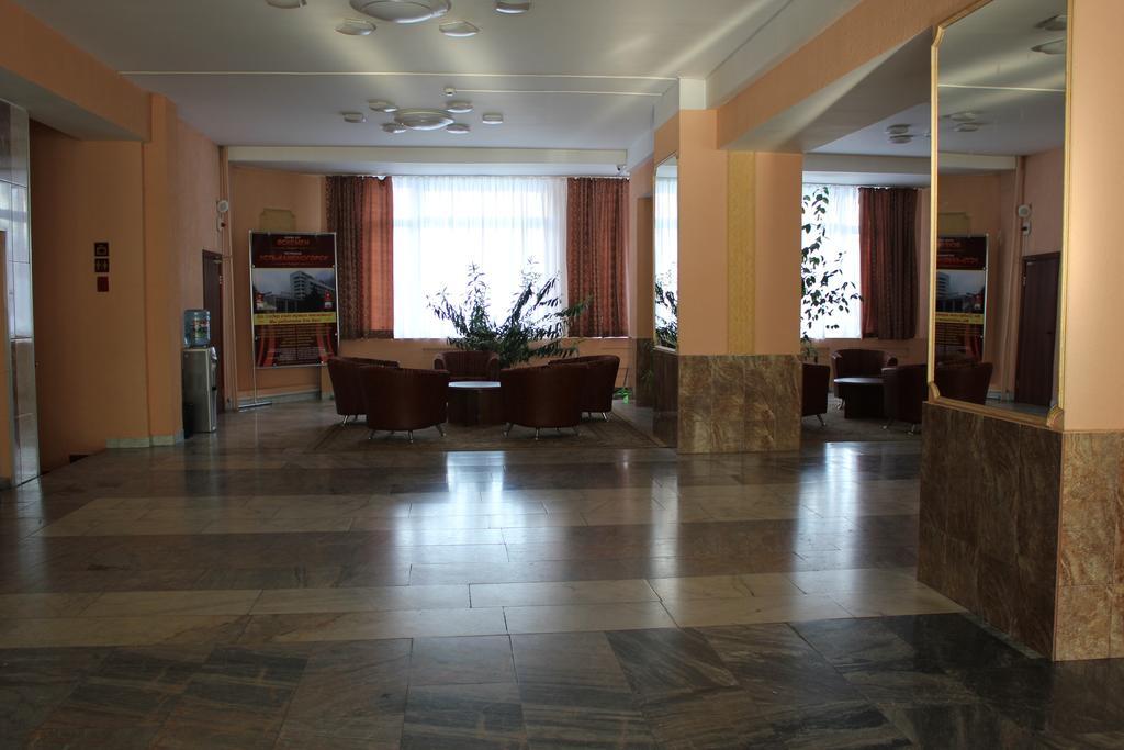 Ust-Kamenogorsk Hotel Zewnętrze zdjęcie