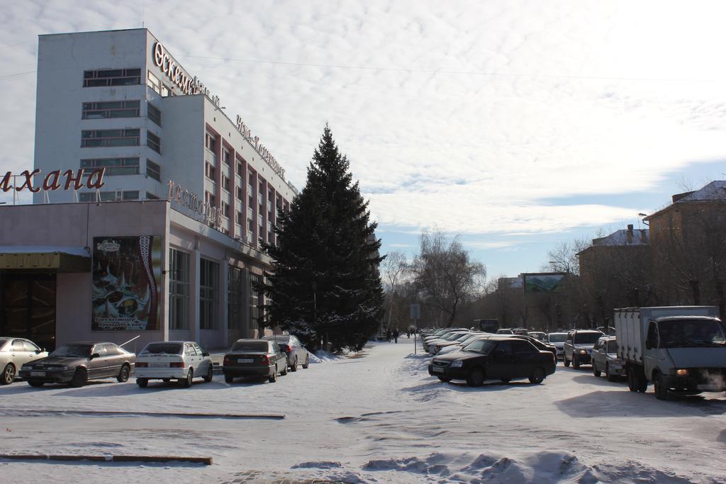 Ust-Kamenogorsk Hotel Zewnętrze zdjęcie