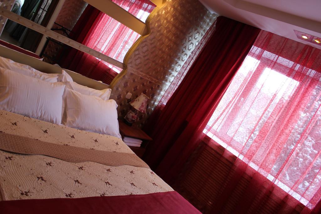 Ust-Kamenogorsk Hotel Zewnętrze zdjęcie