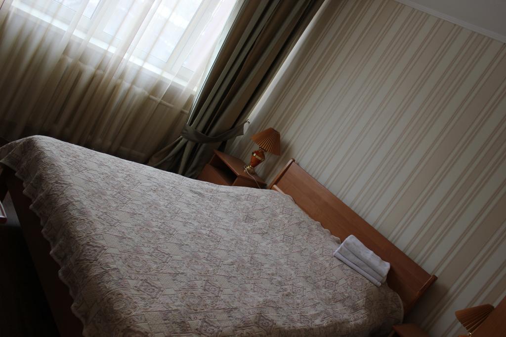 Ust-Kamenogorsk Hotel Zewnętrze zdjęcie
