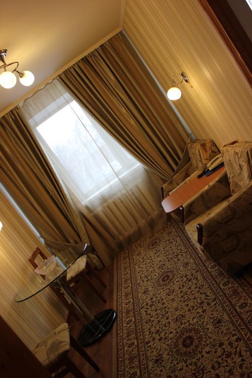 Ust-Kamenogorsk Hotel Zewnętrze zdjęcie