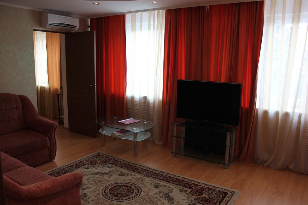 Ust-Kamenogorsk Hotel Zewnętrze zdjęcie