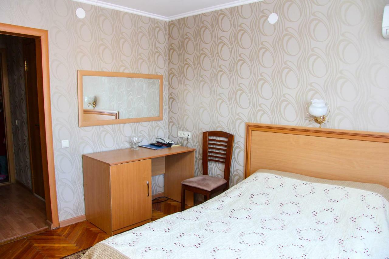 Ust-Kamenogorsk Hotel Zewnętrze zdjęcie